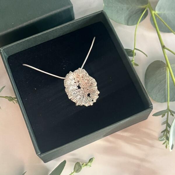 Collier aux empreintes de corail - 2