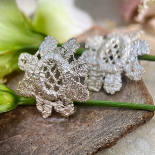Boucles d'oreilles Fleur - Pièce unique en Argent massif recyclé
