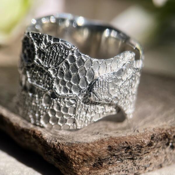 Bague l'Affranchie- Pièce unique en Argent massif recyclé
