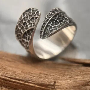 Bague L’Eclatante – Argent massif recyclé, empreinte végétale artisanale